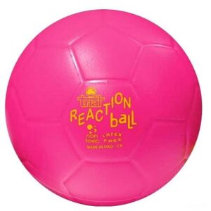 ballon de réaction multi sport rose pour le foot