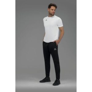 Pantalon d'entrainement Liga star porté sur un homme