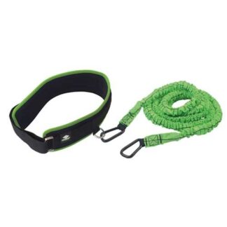 Elastique Speed Trainer de couleur verte attachée à une ceinture de couleur noire pour les entrainements de vitesse