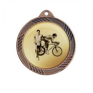 Médaille en fer de couleur bronze et de diamètre 32 mm avec personnalisation par une pastille de 25mm. représentant un cycliste et un coureur à pied pour le duathlon