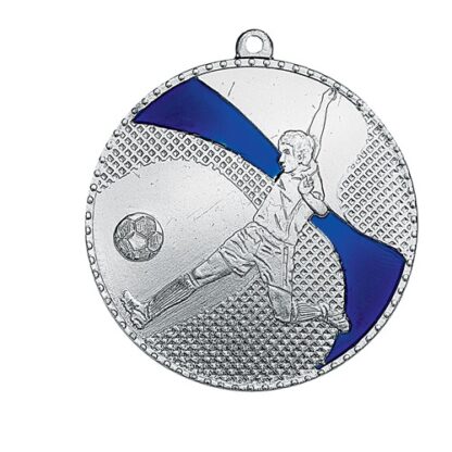 Médaille couleur argent avec émail bleu représentant un joueur de football