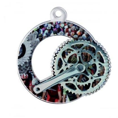 Médaille en pléxi de diamètre 50mm représentant un pédalier de vélo pour le cyclisme