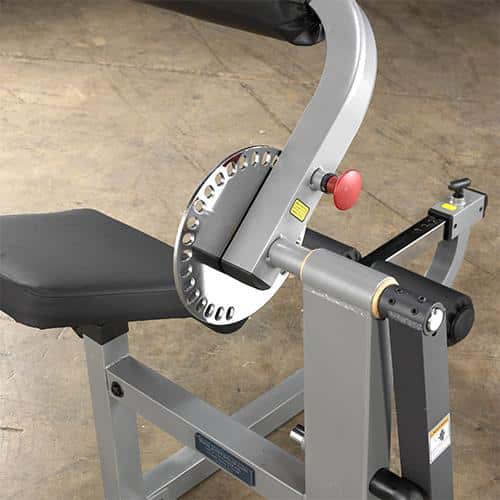 machine de musculation noire et grise