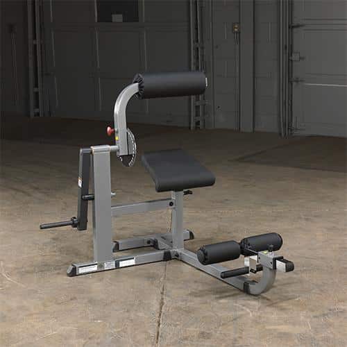 machine de musculation noire et grise