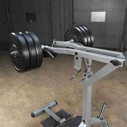 machine de musculation noire et grise