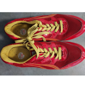 Chaussures à pointes d'occasion de couleur rouge- Pointure 43-143001